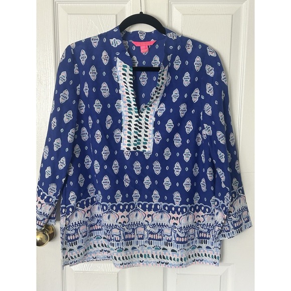 Lilly Pulitzer Tops - Lilly Pulitzer Lapis Engineered Asani Tunic M Blues Pinks Elephants Boho
